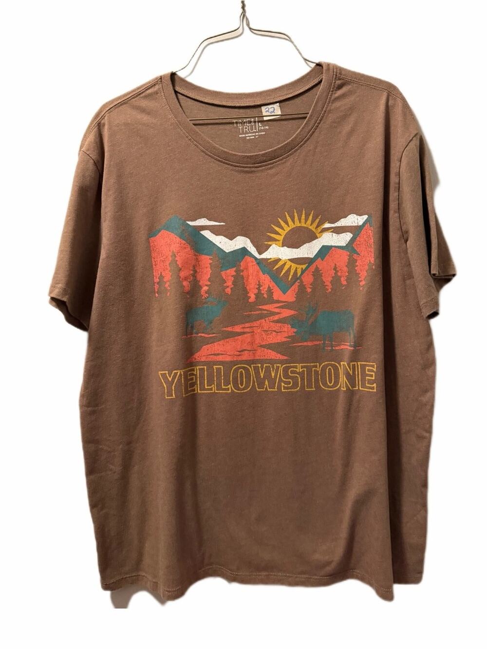 Yellowstone Graphic Tee Brown Mountain Sunrise